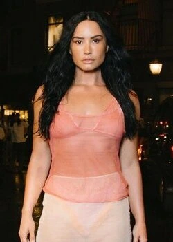 Home exclusiveradio-demilovato